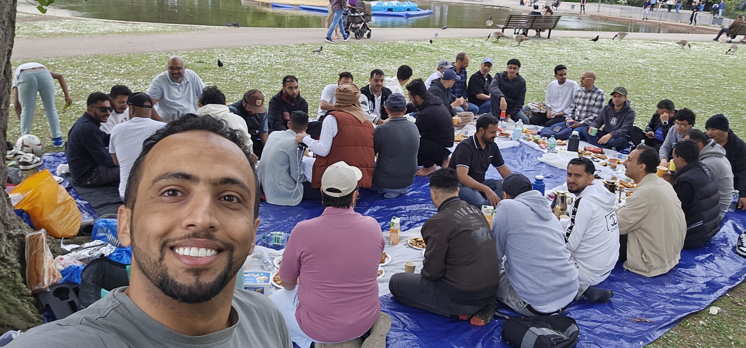 ريجنت بارك ..دفء اللقاء وجمال المكان